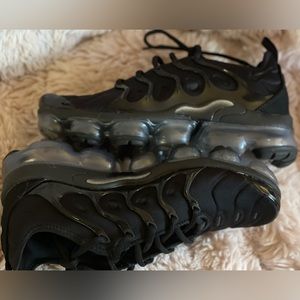 Women's Nike Air VaporMax Plus SE Running Shoes